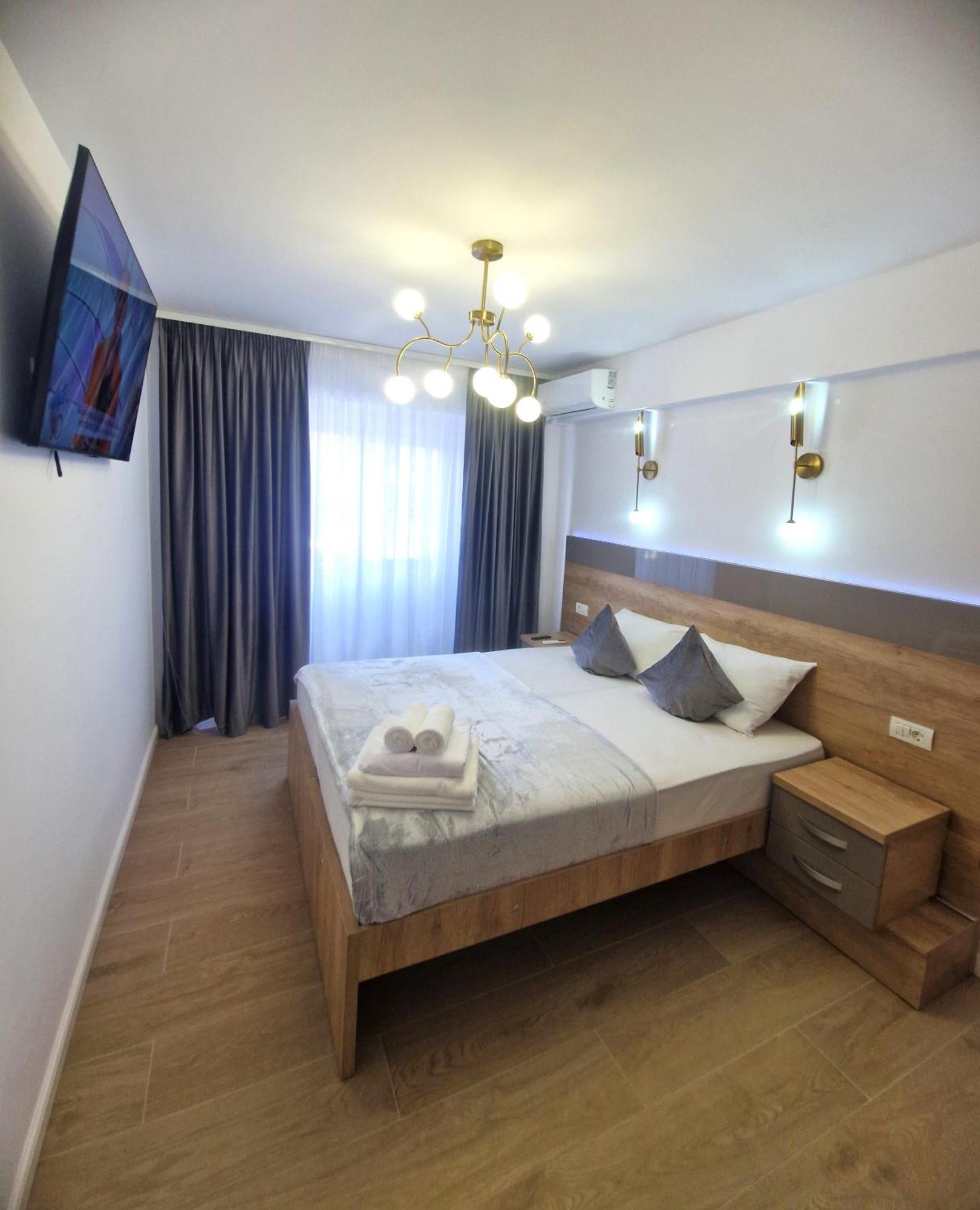 Ultracentral Luxury Apartament Curtea de Argeş Eksteriør billede