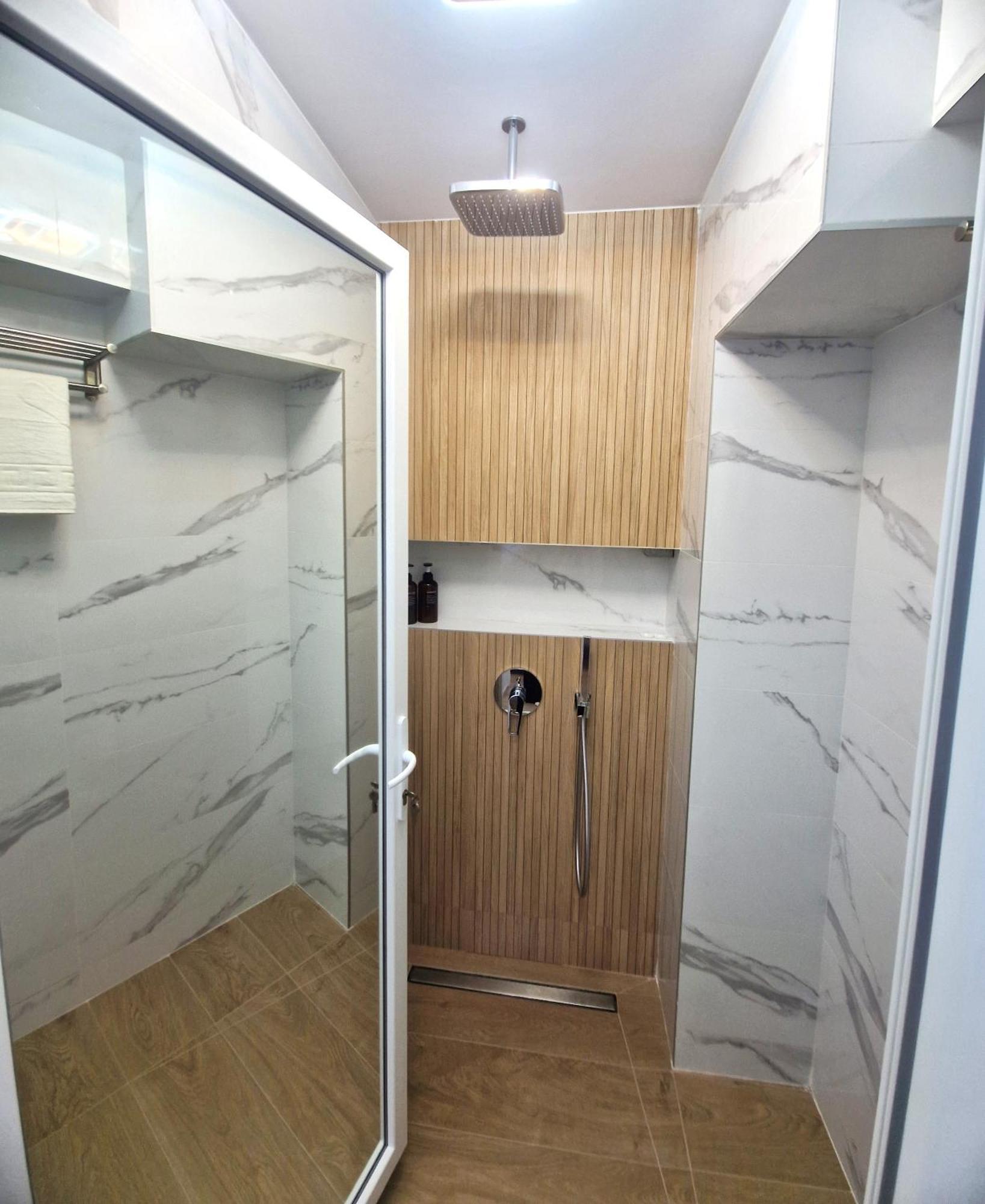 Ultracentral Luxury Apartament Curtea de Argeş Eksteriør billede