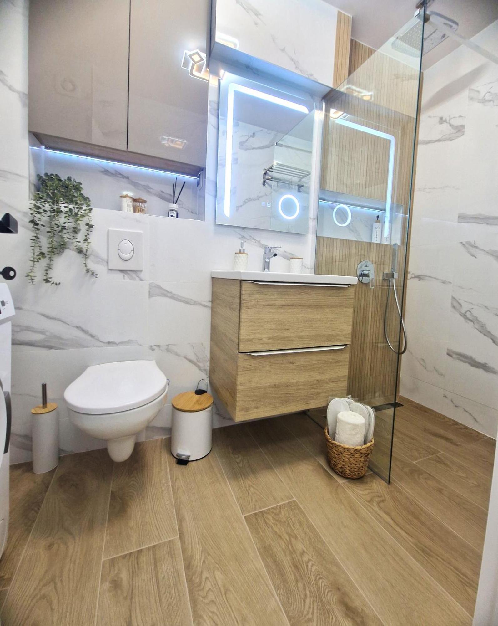 Ultracentral Luxury Apartament Curtea de Argeş Eksteriør billede