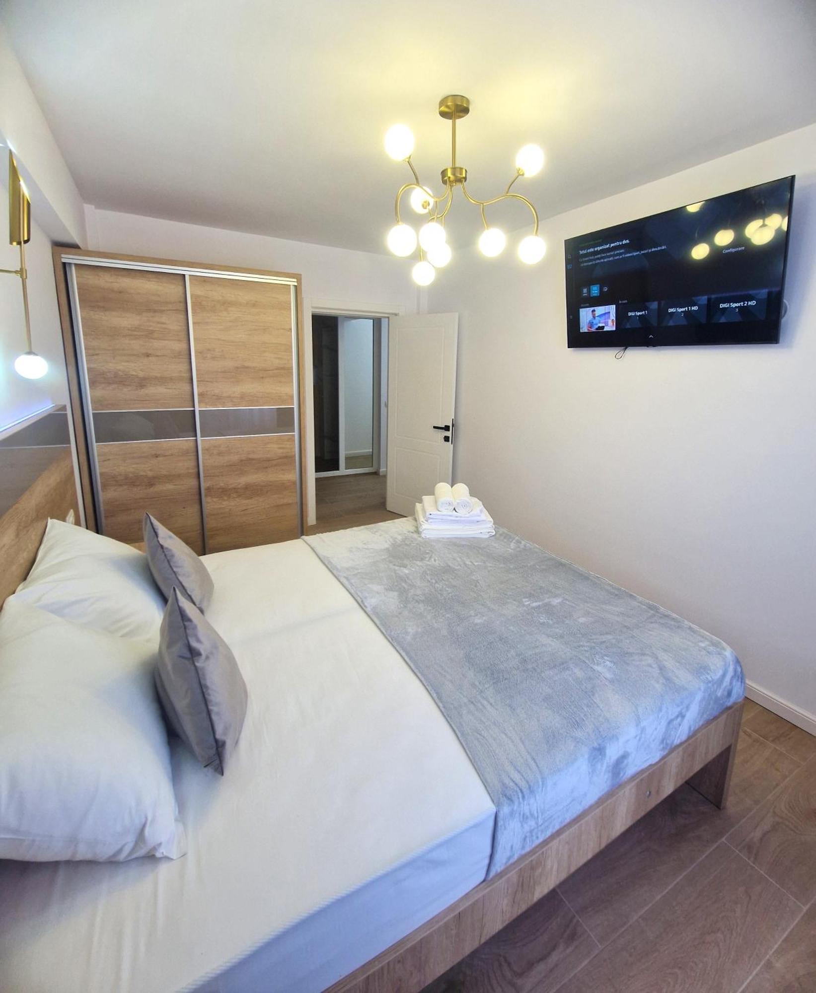 Ultracentral Luxury Apartament Curtea de Argeş Eksteriør billede