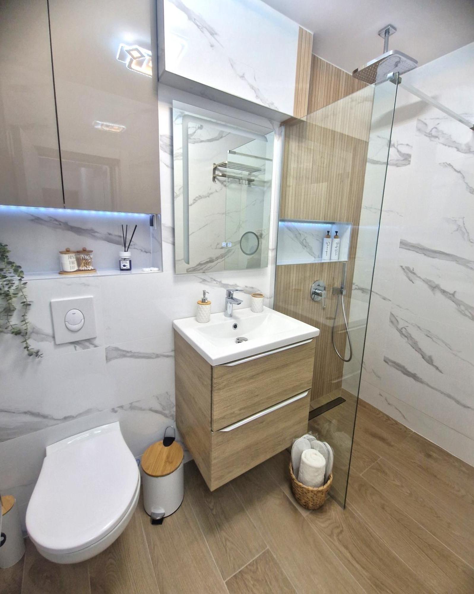 Ultracentral Luxury Apartament Curtea de Argeş Eksteriør billede